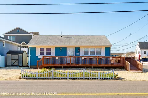 1829 Washington Ave, Seaside Heights, NJ 08751
