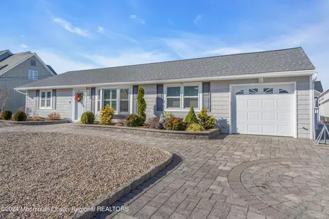 813 Spar Dr, Forked River, NJ 08731 photo 4