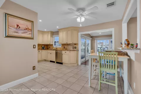 813 Spar Dr, Forked River, NJ 08731 photo 11