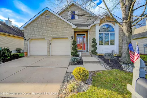 57 Westboro Ln, Monroe, NJ 08831