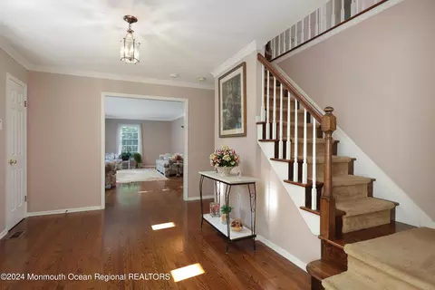 3 Longview Ct, Leonardo, NJ 07737 photo 8