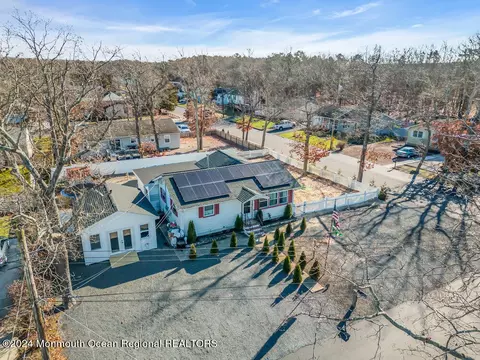 229 Birch Ln, Forked River, NJ 08731