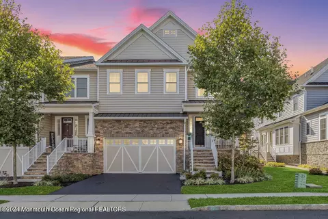 12 Foulks Ter, Lincroft, NJ 07738
