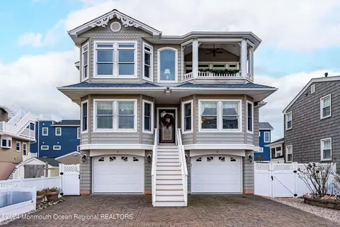 5 W Coughlan Ave, Long Beach Township, NJ 08008