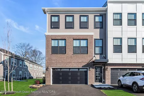19 Bataan Ave, Tinton Falls, NJ 07724