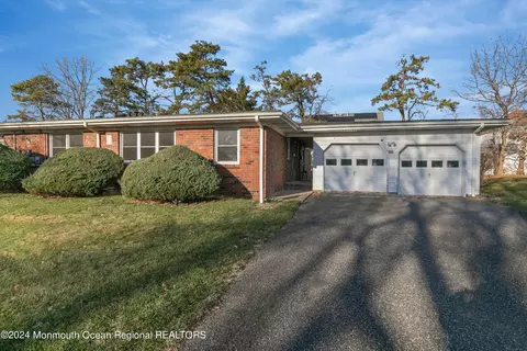 420 Laurel Brook Dr # A, Brick, NJ 08724