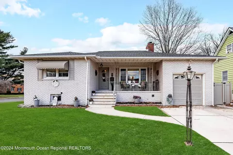 73 Goldey Ave, Hamilton, NJ 08610