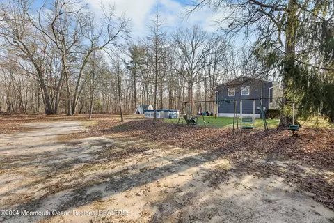 391 Diamond Rd, Jackson, NJ 08527 photo 4