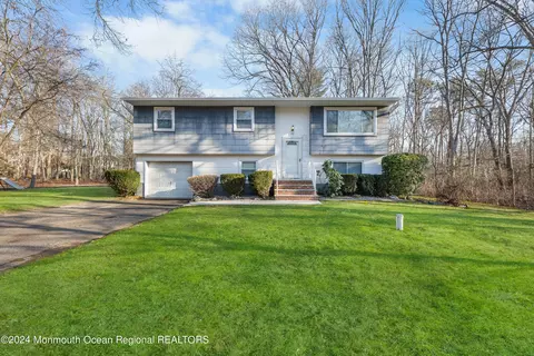 391 Diamond Rd, Jackson, NJ 08527 photo 2