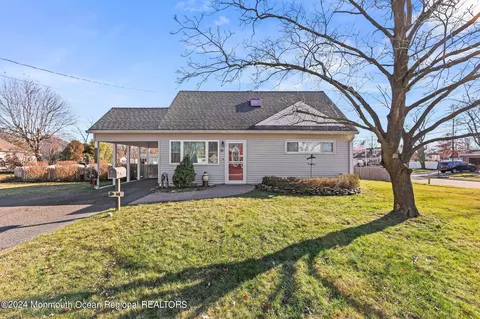 26 Franciscan Way, Hazlet, NJ 07730