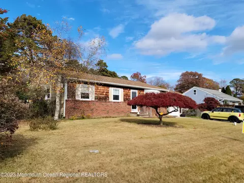 1924 Parkside Dr, Forked River, NJ 08731