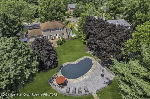 657 Clifton Ave, Toms River, NJ 08753