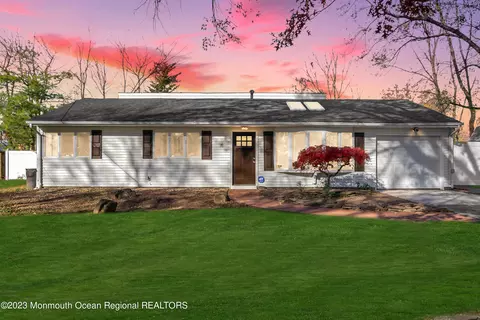 9 Joline Rd, Kendall Park, NJ 08824