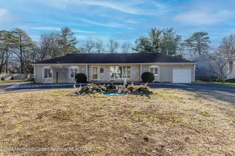 308 Huxley Dr, Brick, NJ 08723
