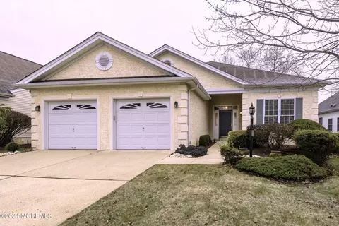 3 Shoal Rd, Jackson, NJ 08527