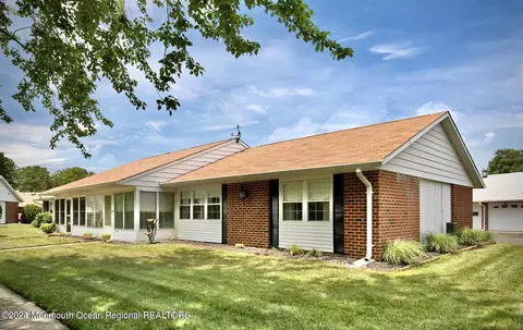 1205 Shetland Dr # B, Lakewood, NJ 08701