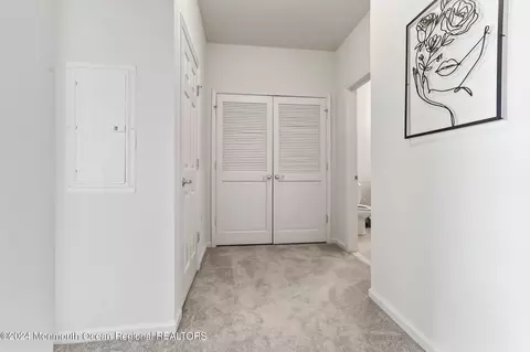 445 Masterson Ct, Ewing, NJ 08618 photo 17