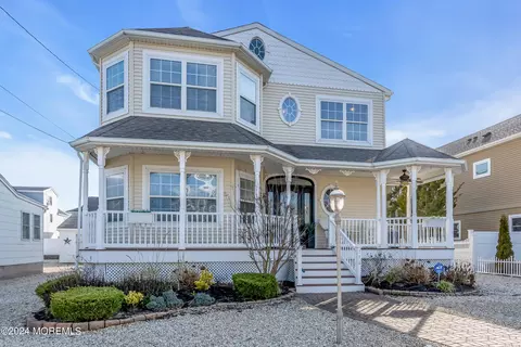 136 Newark Ave, Lavallette, NJ 08735