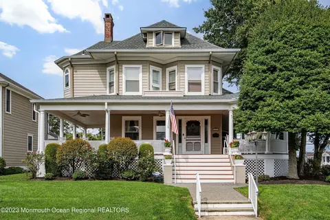 200 Woodland Ave, Avon By The Sea, NJ 07717