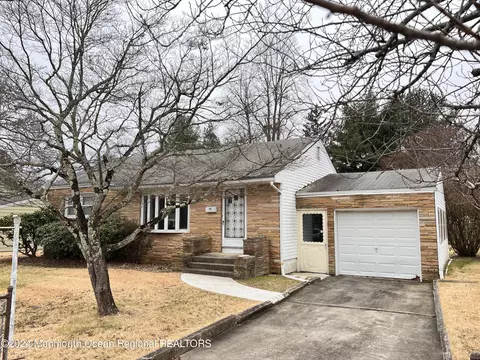 854 Lincoln St, Red Bank, NJ 07701