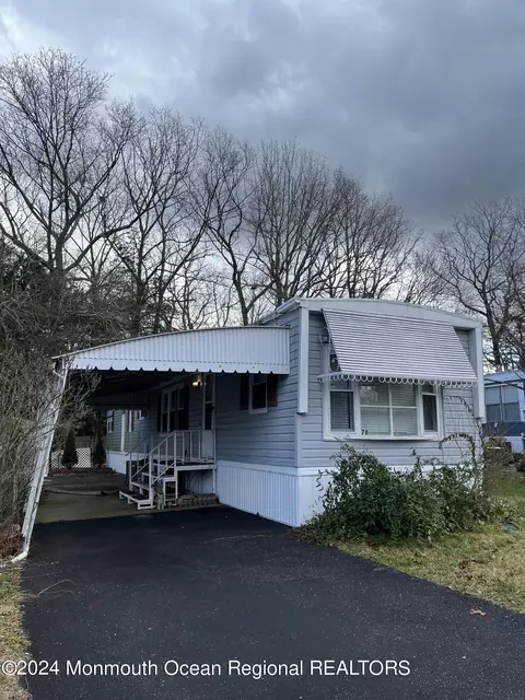 78 Alissa Ter, Jackson, NJ 08527