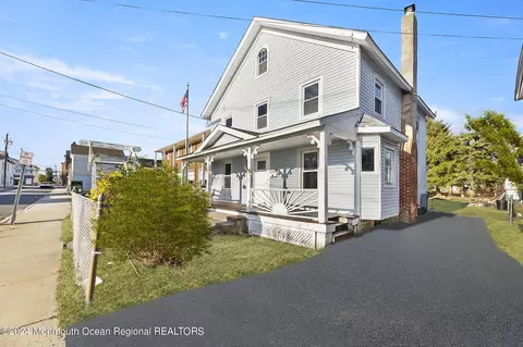 33 Little St, Matawan, NJ 07747