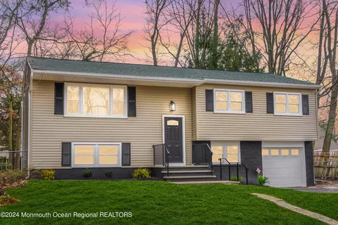 1509 Chatham Dr, Toms River, NJ 08753