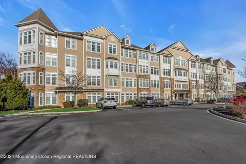 3109 Cedar Village Blvd #109, East Brunswick, NJ 08816