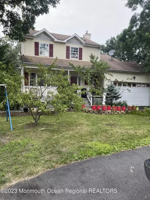 1495 Oak St, Lakewood, NJ 08701