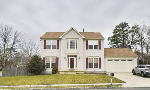 1 Timberline Rd, Bayville, NJ 08721
