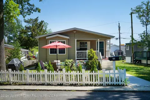 313 Adams St, Eatontown, NJ 07724