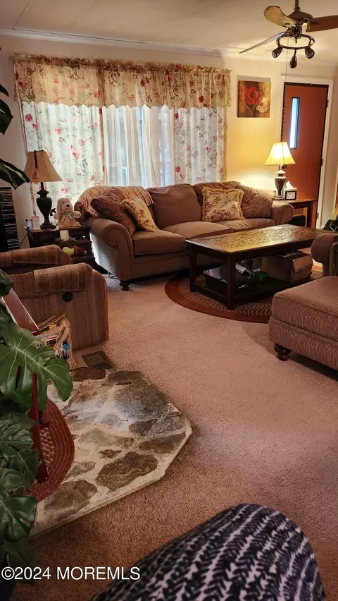 Living - 8 Eagle Rd, Jackson, NJ 08527 photo 4 of 6