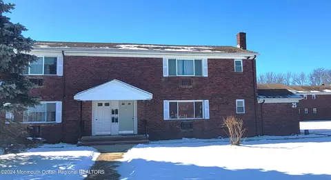 18 B Laurel Pl, Eatontown, NJ 07724