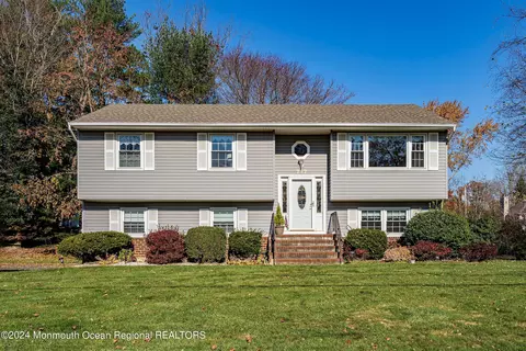 737 Point View Rd, Brick, NJ 08724