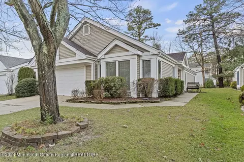 2333 Coral Leaf Rd, Toms River, NJ 08755