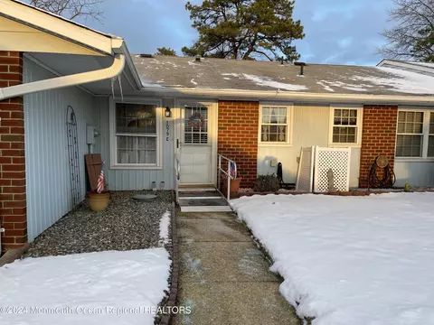 1079 Argyll Cir #C, Lakewood, NJ 08701
