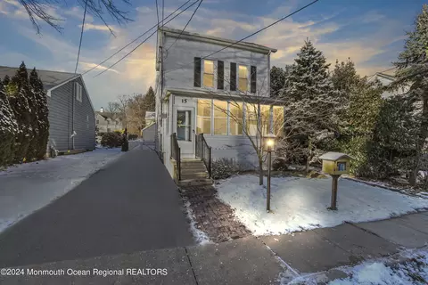 15 Brookside Ave, Pennington, NJ 08534