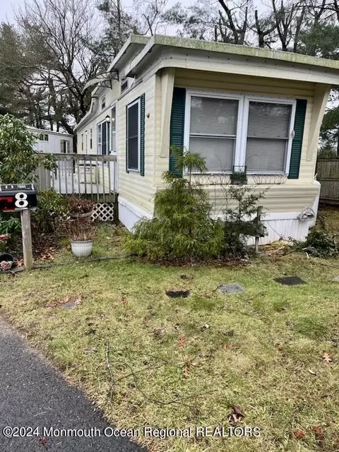 8 B Trl, Brick, NJ 08724