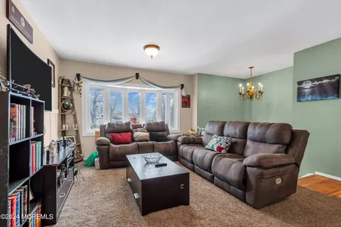 18 Iris Dr, Jackson, NJ 08527 photo 8