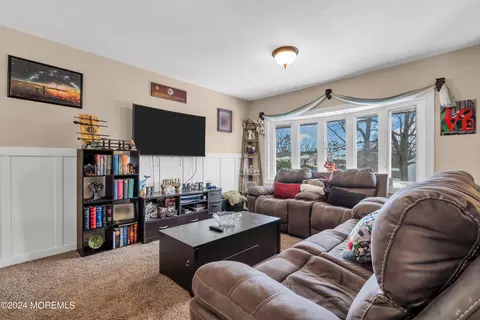 18 Iris Dr, Jackson, NJ 08527 photo 7