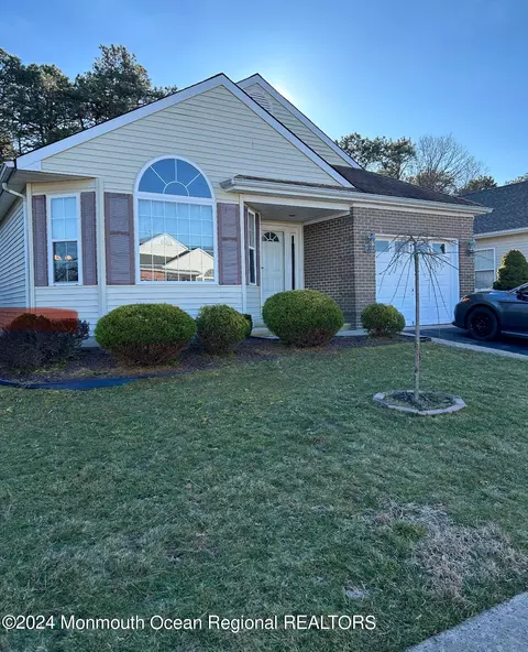366 Jamaica Blvd, Berkeley, NJ 08721