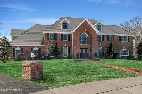 2811 Colonial Dr, Wall, NJ 07719