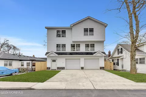 74 Woodside Ave, Keansburg, NJ 07734