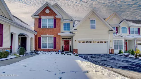 3 Barbour Ct #1217, Old Bridge, NJ 08857