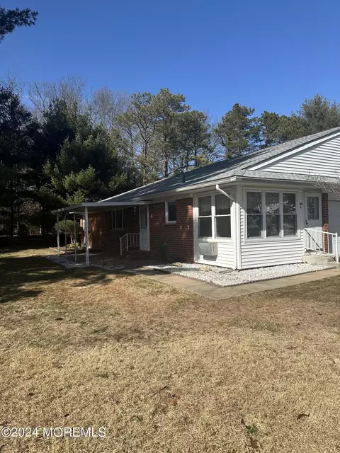 203 A Aster Pl, Whiting, NJ 08759 photo 2