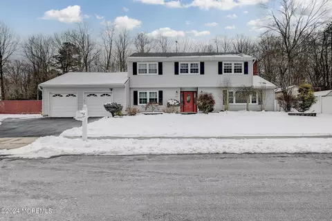 20 11th Ave, Monroe, NJ 08831