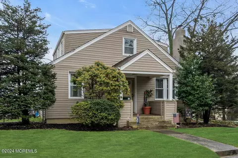 117 W Highland Ave, Atlantic Highlands, NJ 07716