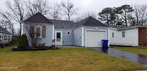 118 Central Blvd, Brick, NJ 08724