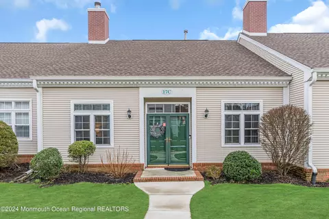 17 Rutland Ln # C, Monroe, NJ 08831