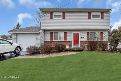14 Jersey Ave, Old Bridge, NJ 08857